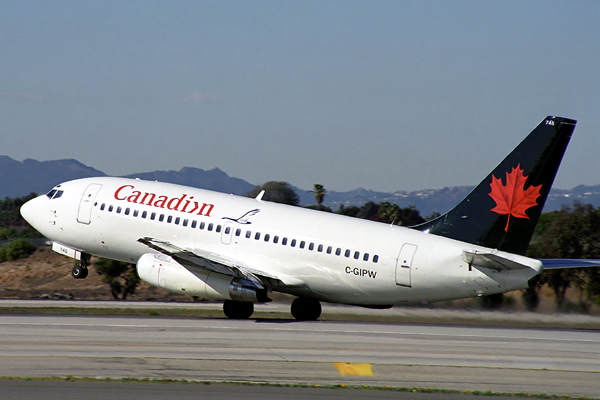 CANADIAN BOEING 737 200 RF 1507 6.jpg