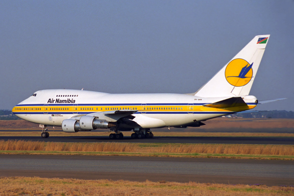 AIR NAMIBIA BOEING 747SP JNB RF 1054 26.jpg