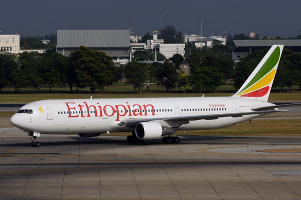 ETHIOPIAN BOEING 767 300 BKK RF IMG_3759.jpg