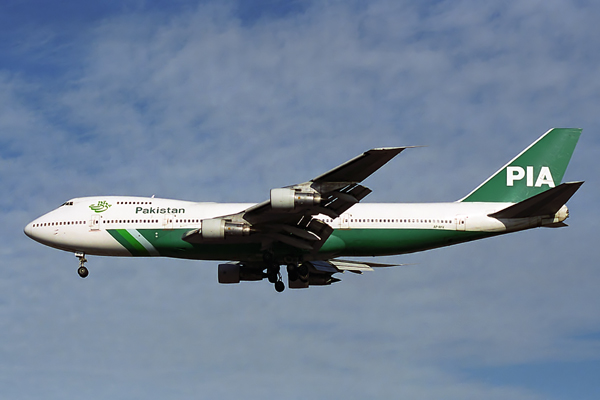 PAKISTAN BOEING 747 200 LHR RF 1078 10.jpg