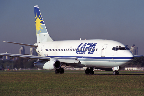 LAPA BOEING 737 200 AEP RF 1370 33.jpg