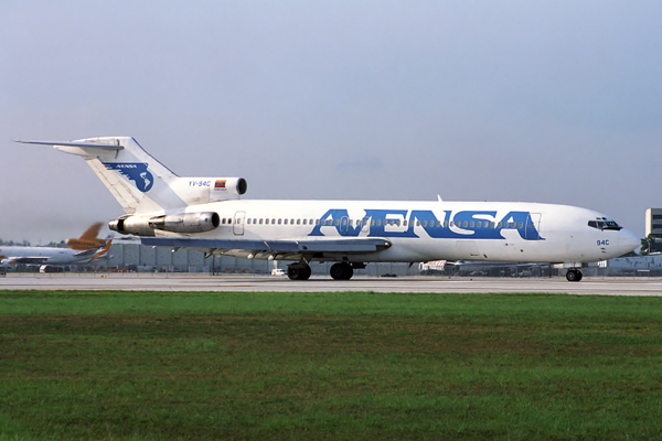 AVENSA BOEING 727 200 MIA RF 1386 32.jpg