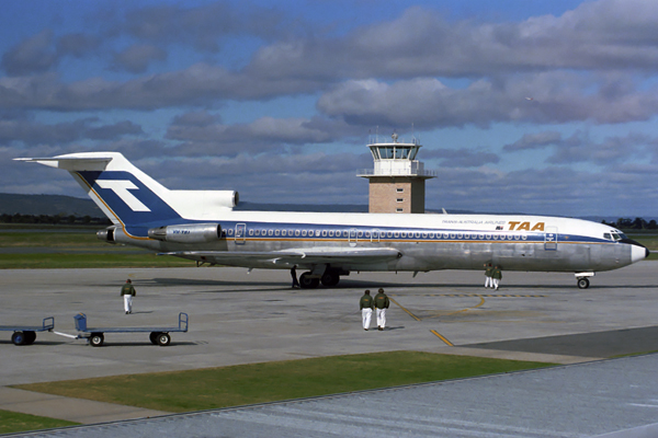 TAA BOEING 727 200 PER RF 061 24.jpg