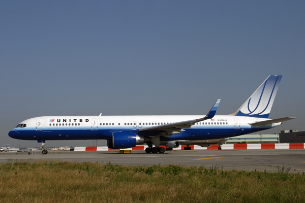 UNITED BOEING 757 200 JFK RF DP40D IMG_7430.jpg