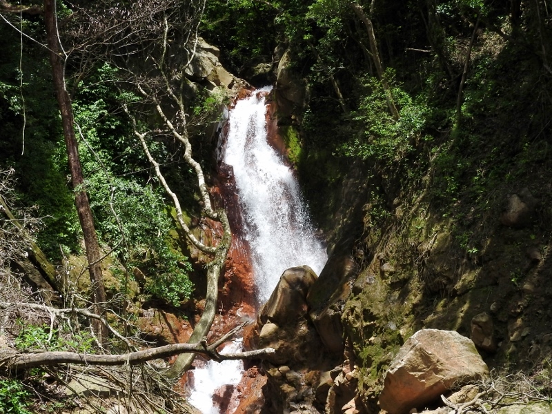 Llanos de Cortez waterfall at Miravalles