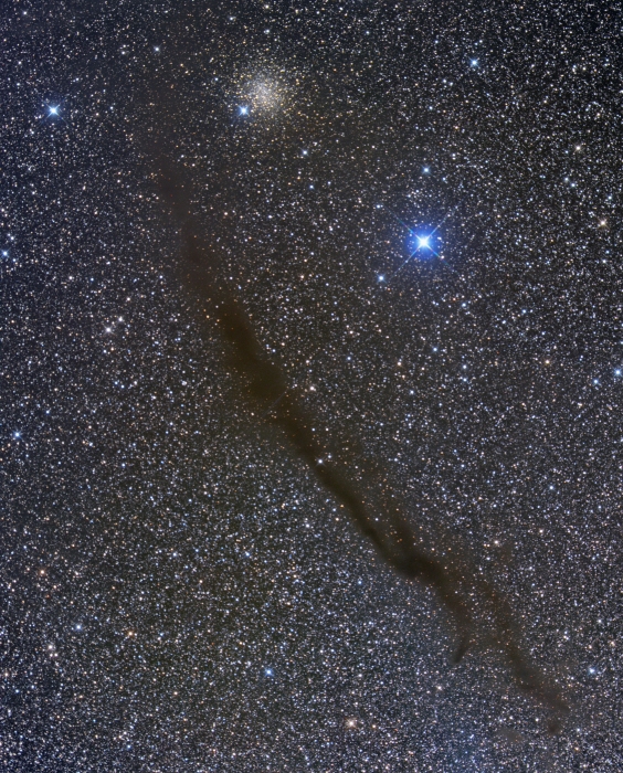 NGC 4372 + Dunkelwolke Sandqvist 141-3-5
