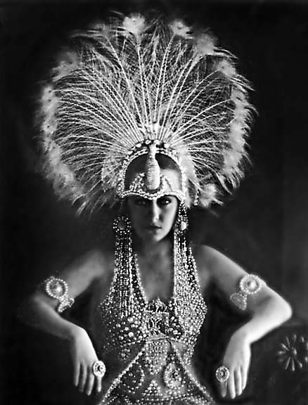 1919 - Gloria Swanson in 