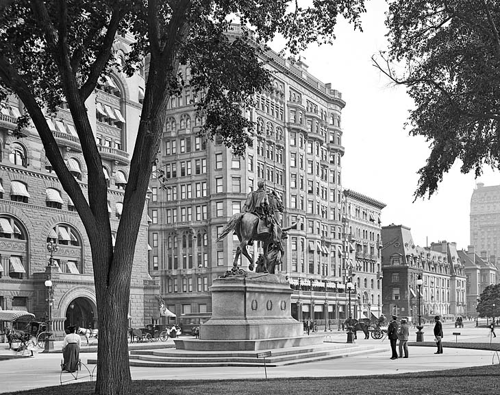 c. 1904 - Statue of General Sherman statue