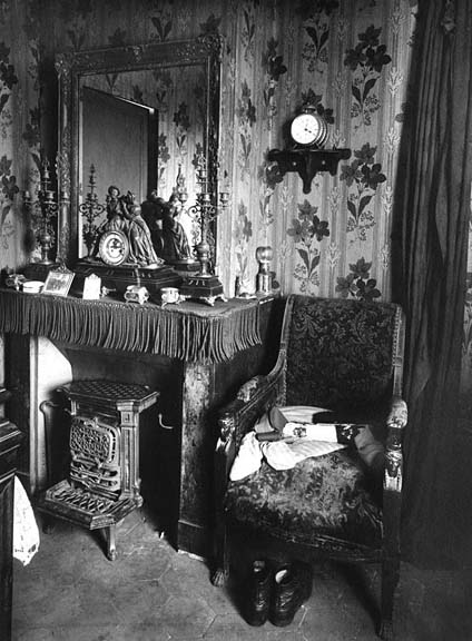 1910 - Interior