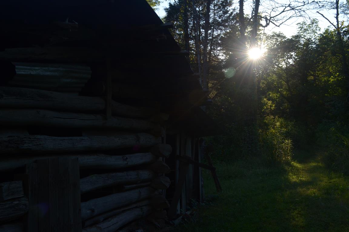 Ponca Bridge, Old House