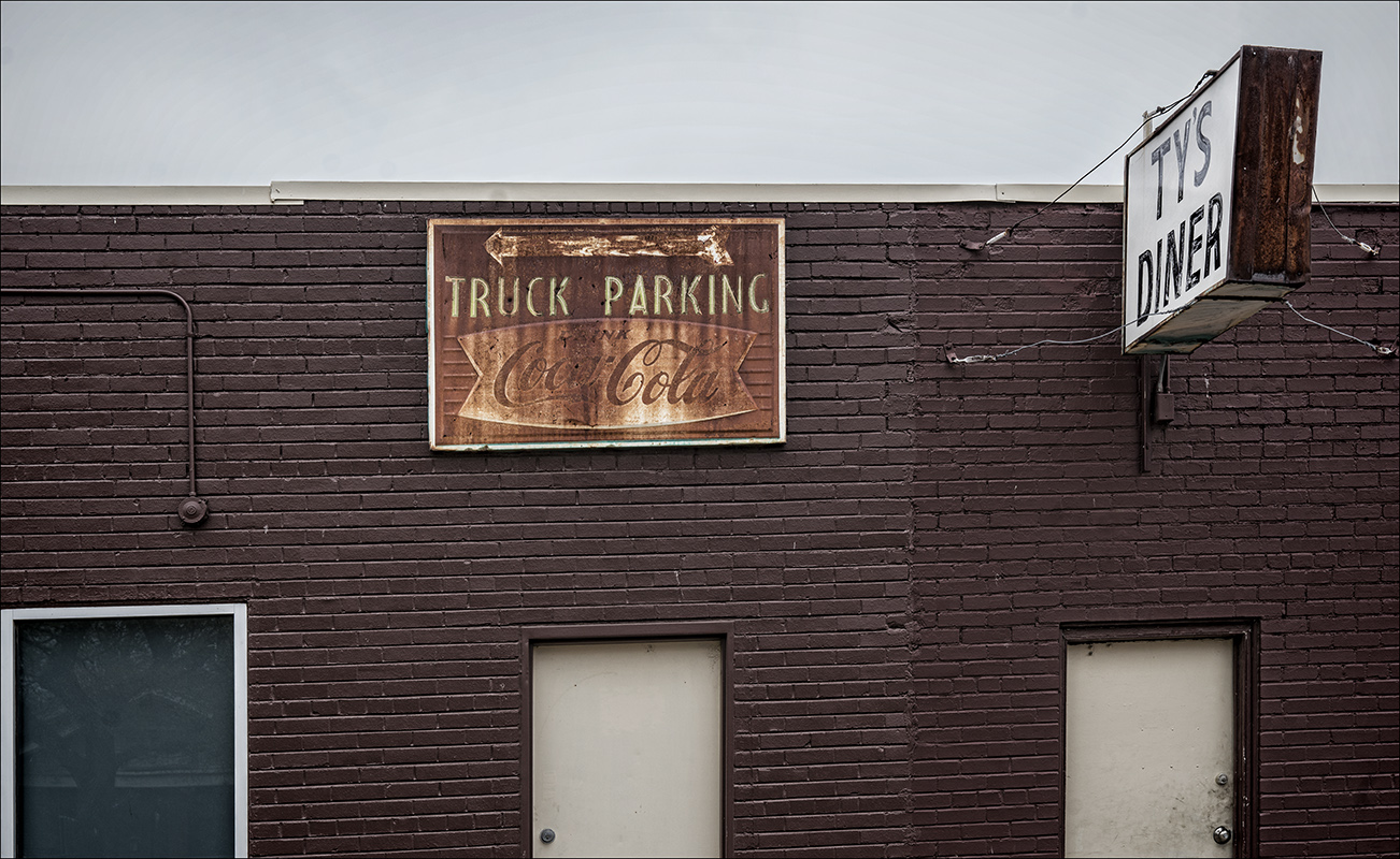 Defunct Diner
