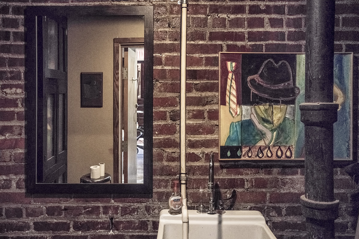 Gallery Lavatory
