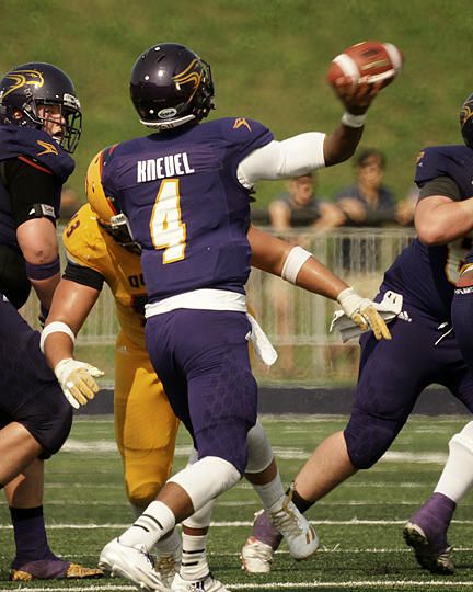 Queens vs Laurier 02571 copy.jpg