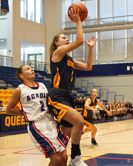Queens vs Acadia 08032 copy.jpg
