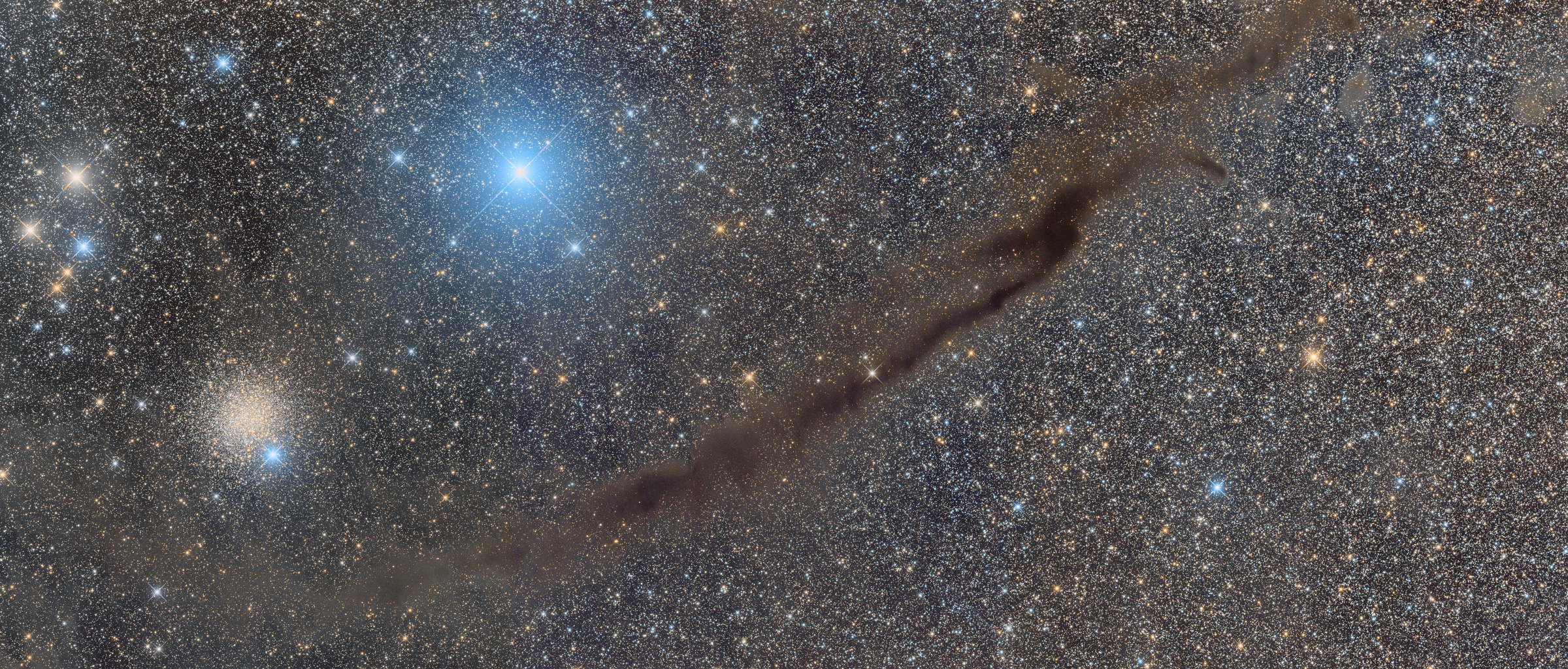 NGC 4372 and the Dark Doodad Nebula in Musca