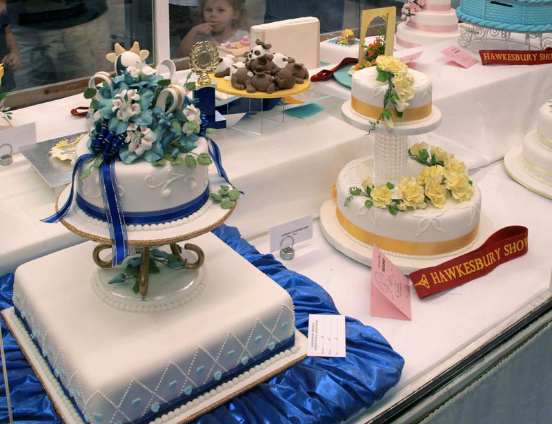 More cakes