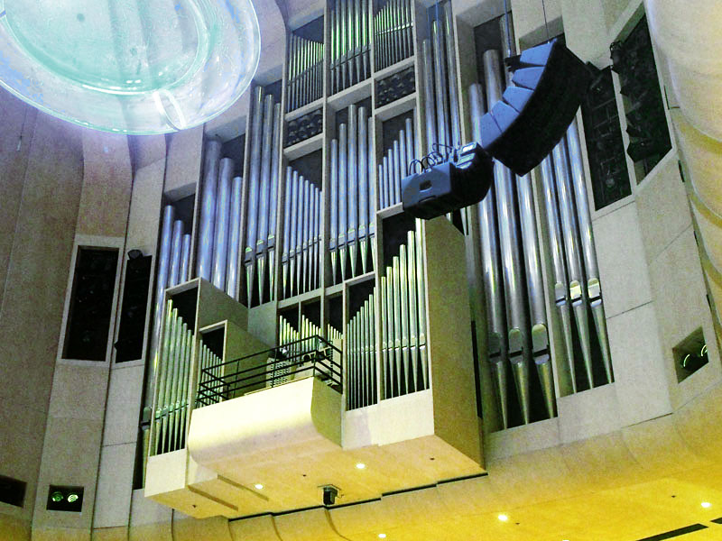 Pipe Organ