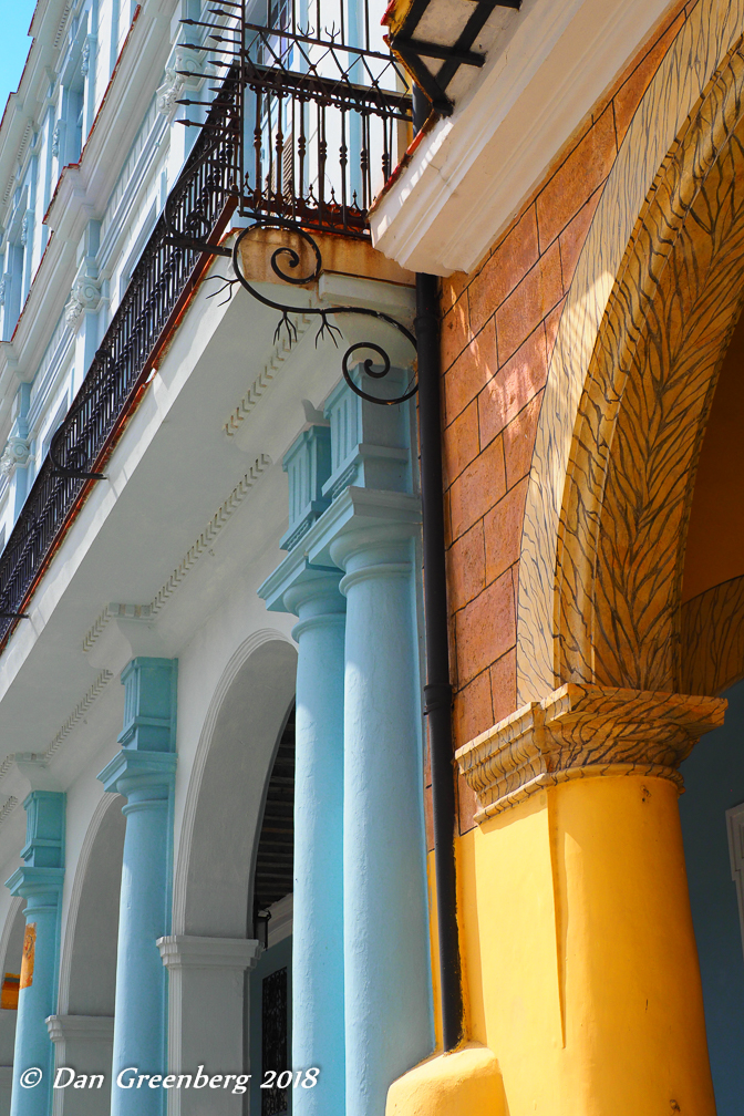 Column and Arch Abstract