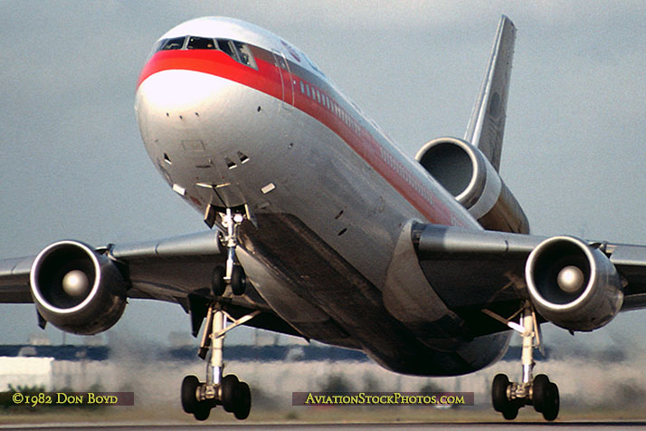 December 1982 - Continental Airlines DC10-10 aviation airline photo #US8210C