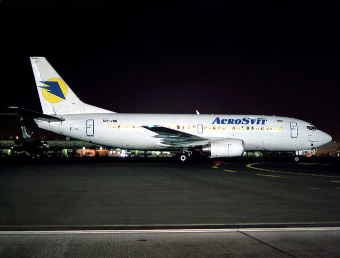 UR-VVA dxb 2003 fb.jpg