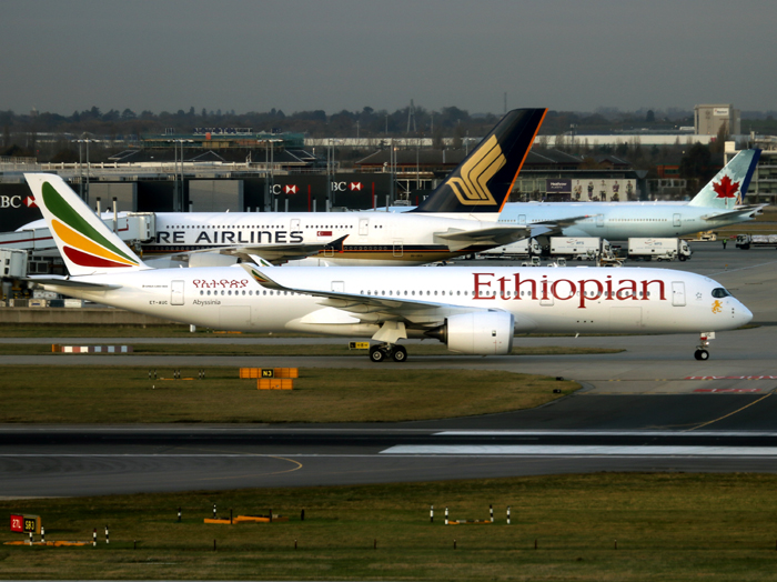 ET-AUC LHR 11-17 FB.jpg