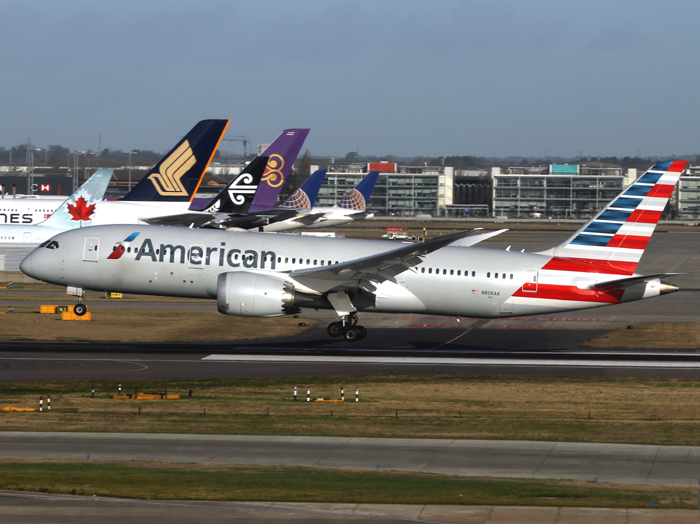 B787-8 N806AA 