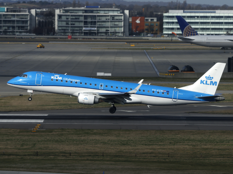 PH-EZN LHR 12-02-18 FB.jpg