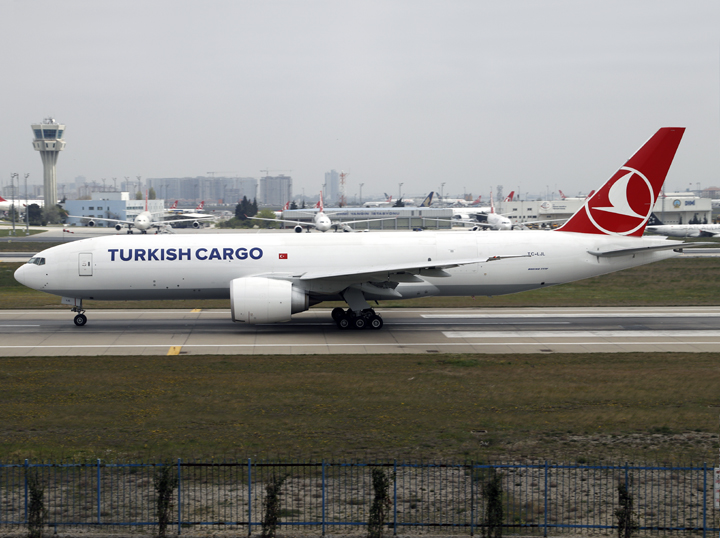 Boeing 777-200F TC-LJL 