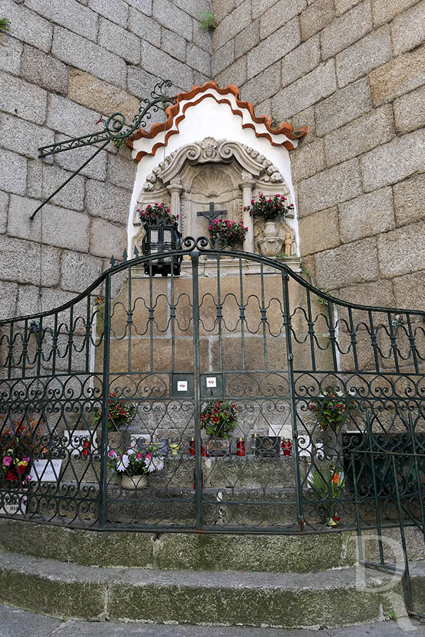 Porta dos Ferreiros