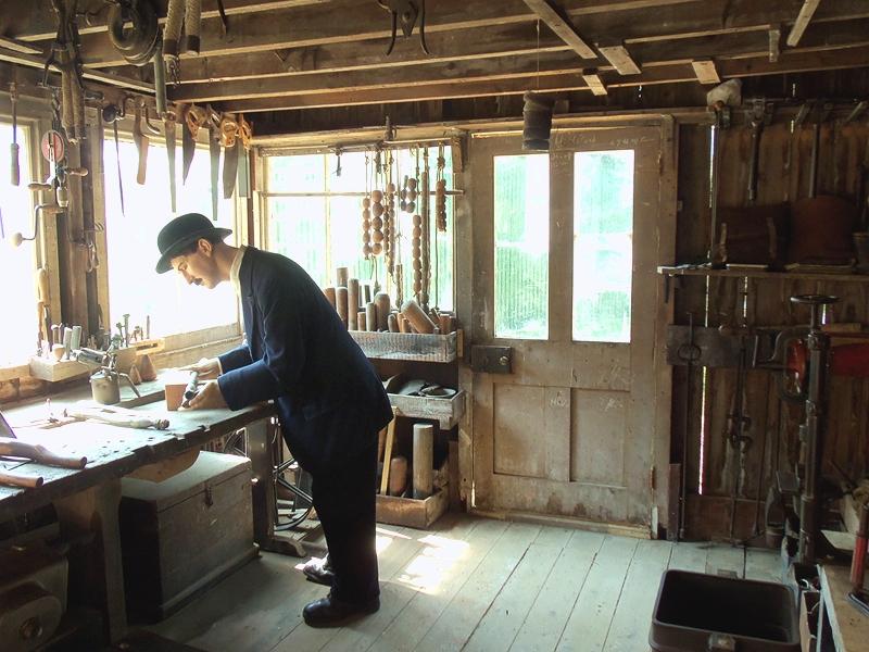 WORKSHOP INTERIOR 