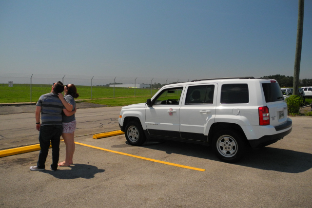 2017 AUG 21 -- Couple & their Jeep in Alcoa, TN, 2:33 PM EDT, less than 1 minute before start of total solar eclipse. (DSCN1459)