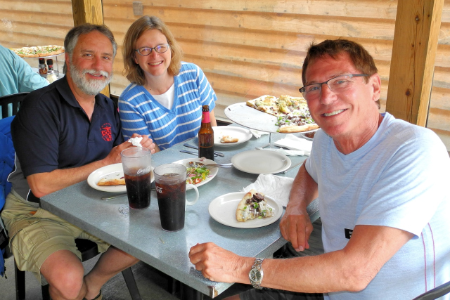 DAY 2: Lunch at Pies & Pints restaurant, Fayetteville, WV (3008)