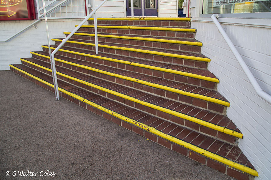 _S7A8112 Red Yellow Steps.jpg