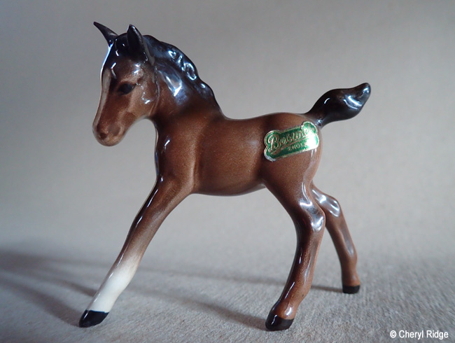 Beswick horse - foal 996 in brown gloss