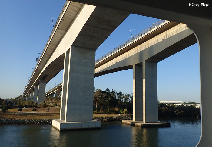 P9010152-gateway-bridge.jpg
