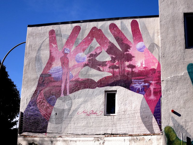 Mural881.JPG