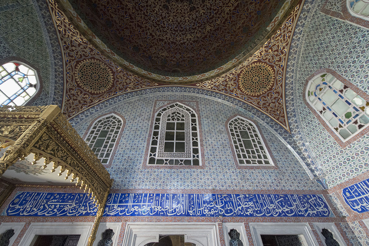 Istanbul Topkapi Harem march 2017 2111.jpg