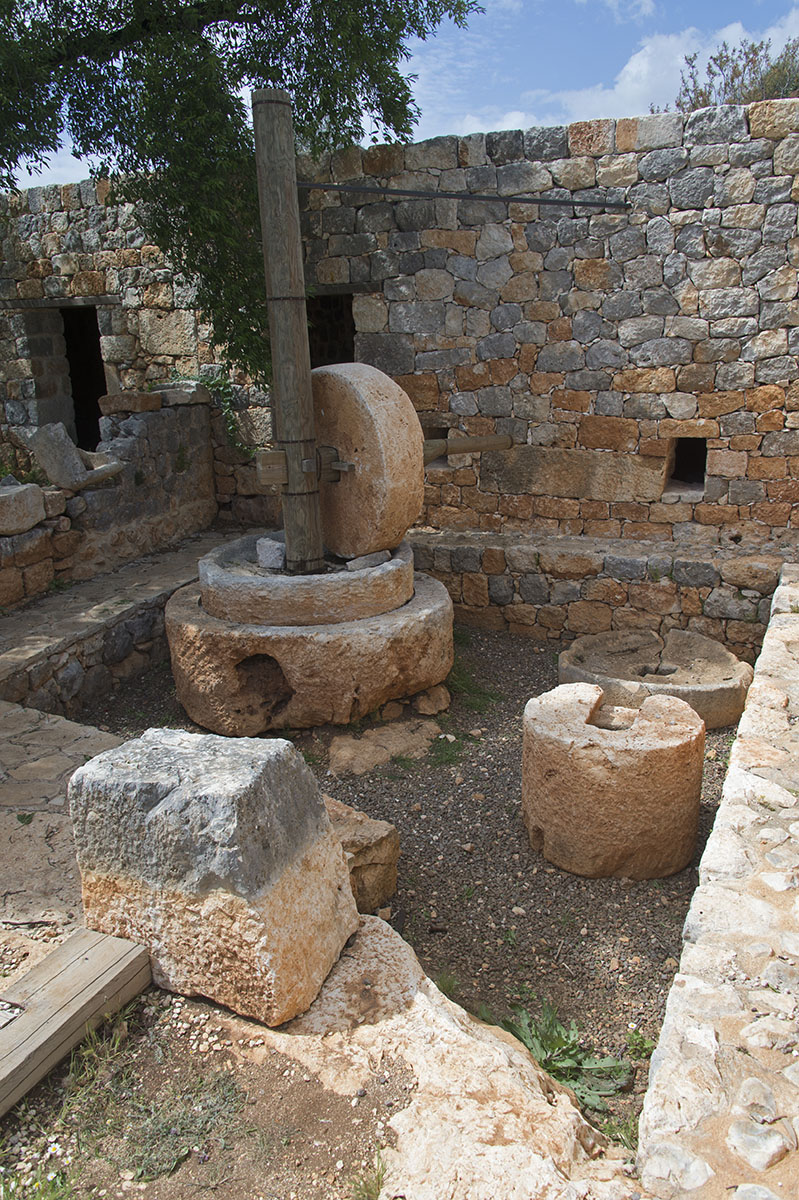Kanlidivane mill march 2018 5577.jpg