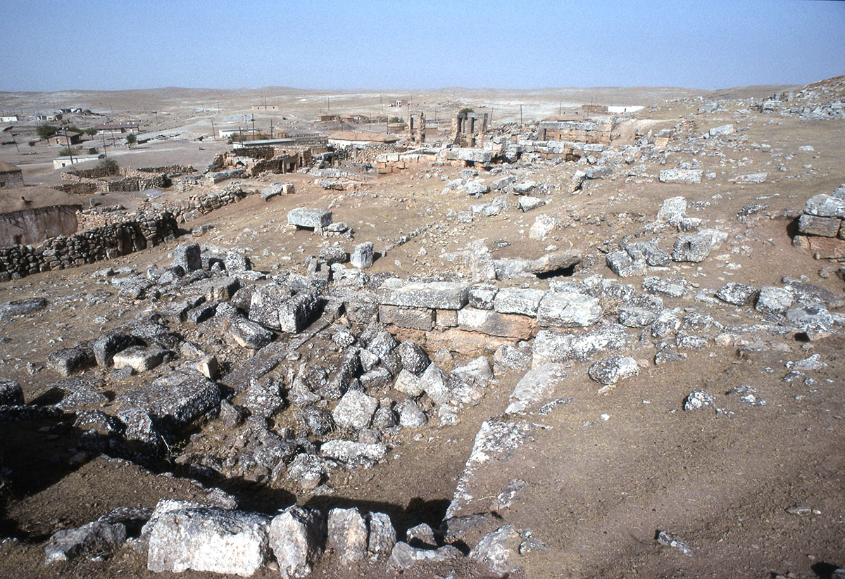 Urfa 1997 Desert tour Harran 187.jpg