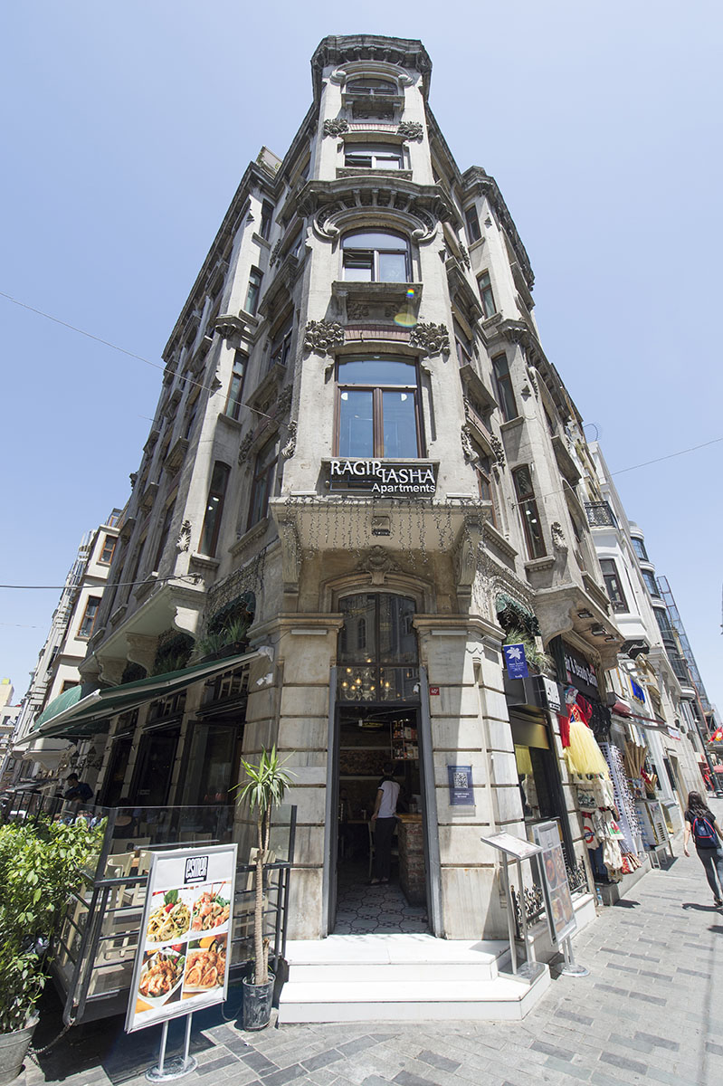 Istanbul Along Istiklal Caddesi june 2018 6676.jpg