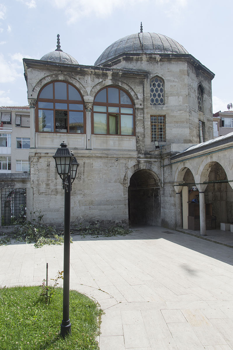 Istanbul Ahmediye Mosque june 2018 6637.jpg