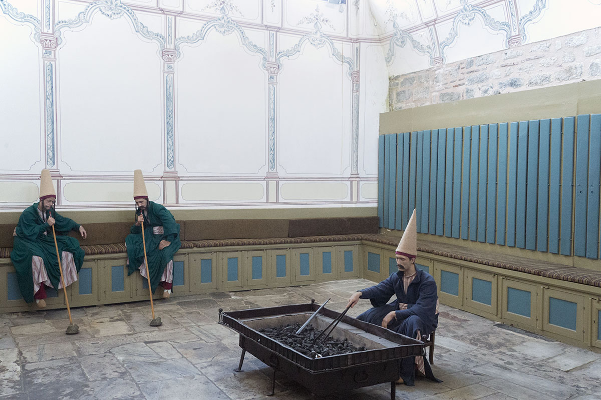 Istanbul Topkapi Museum Palace Guard area june 2018 6382.jpg