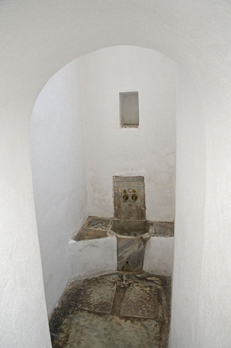 Istanbul Topkapi Museum Palace Guard area june 2018 6387.jpg