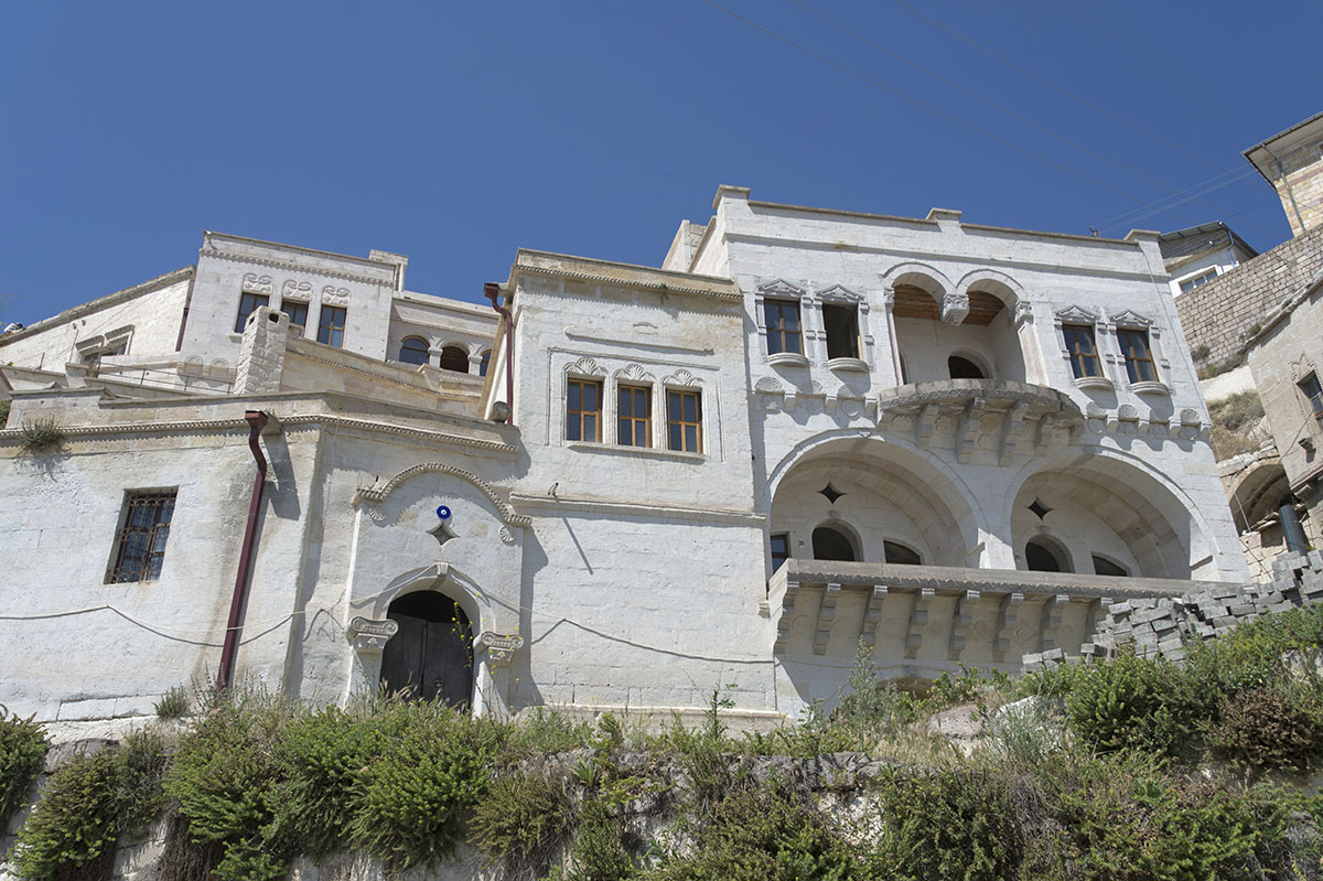 Cappadocia Ibrahimpasha Urgup walk 6896.jpg