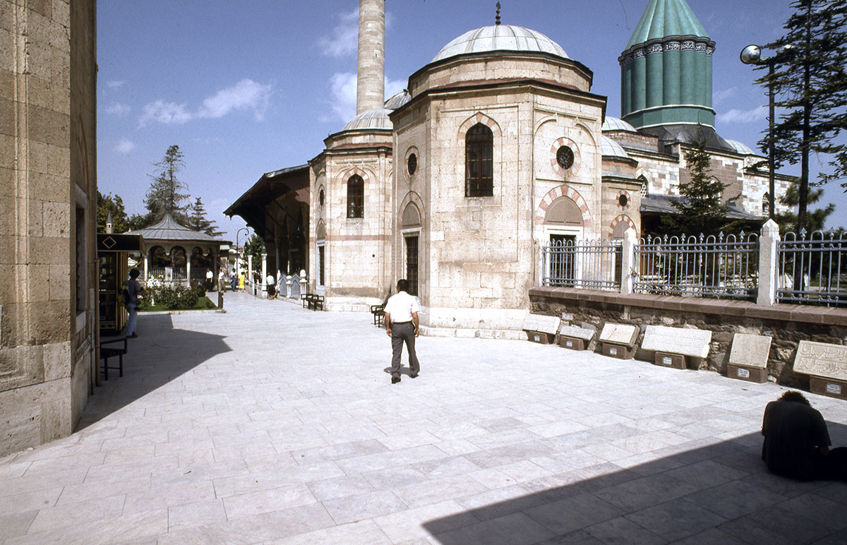 Konya Mevlana Complex 100.jpg