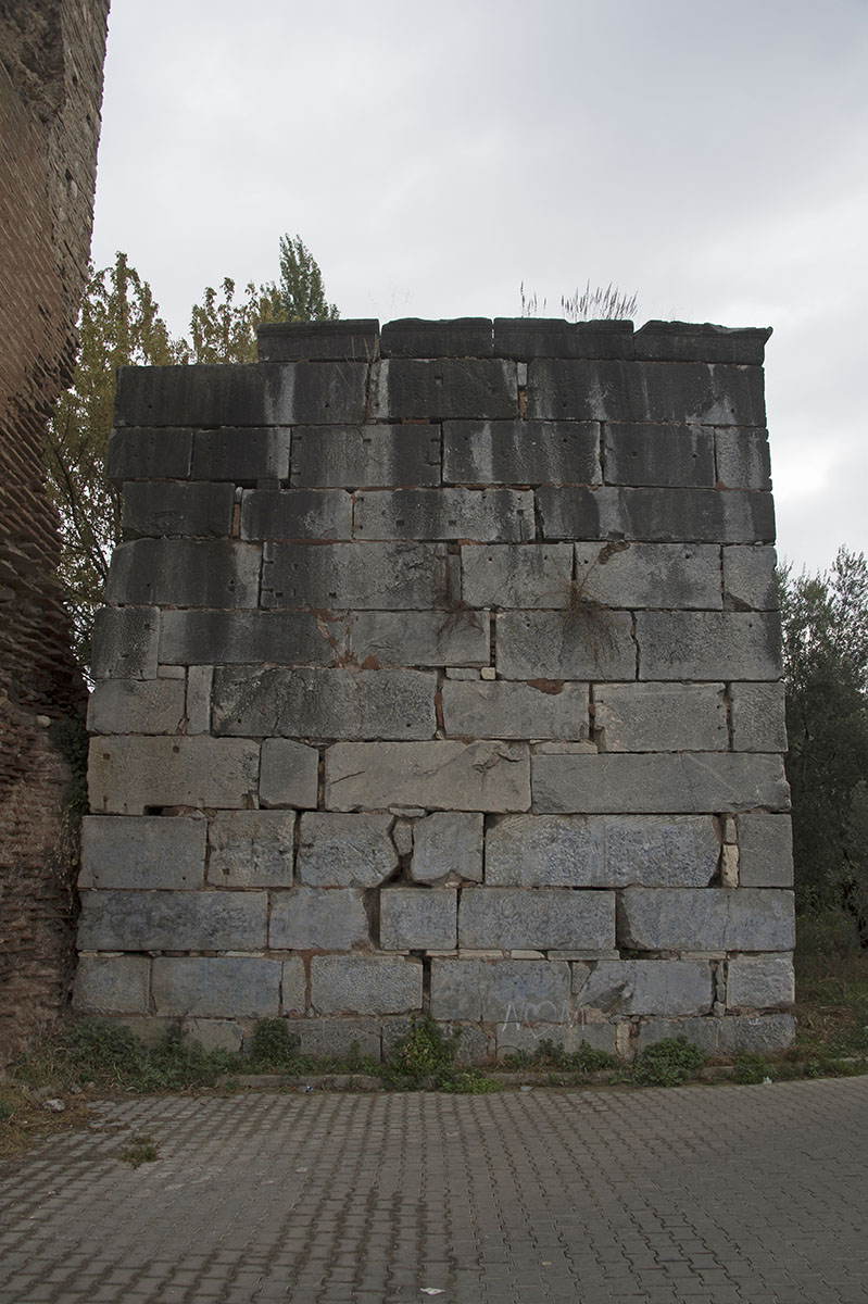 Iznik Wall at Sarayi Gate october 2018 8194.jpg