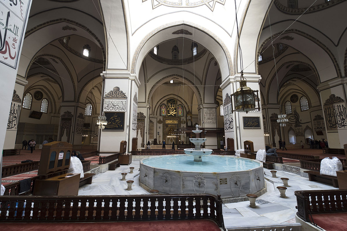 Bursa Ulu Cami october 2018 7567.jpg