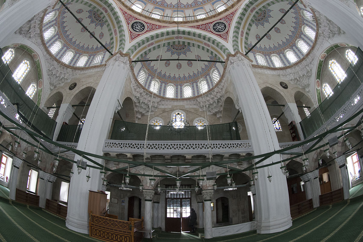Istanbul Cerrah Pasha mosque dec 2018 0308.jpg