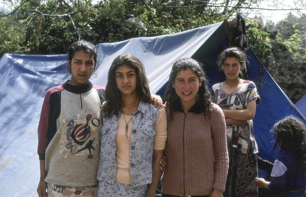 Iznik Gypsy family
