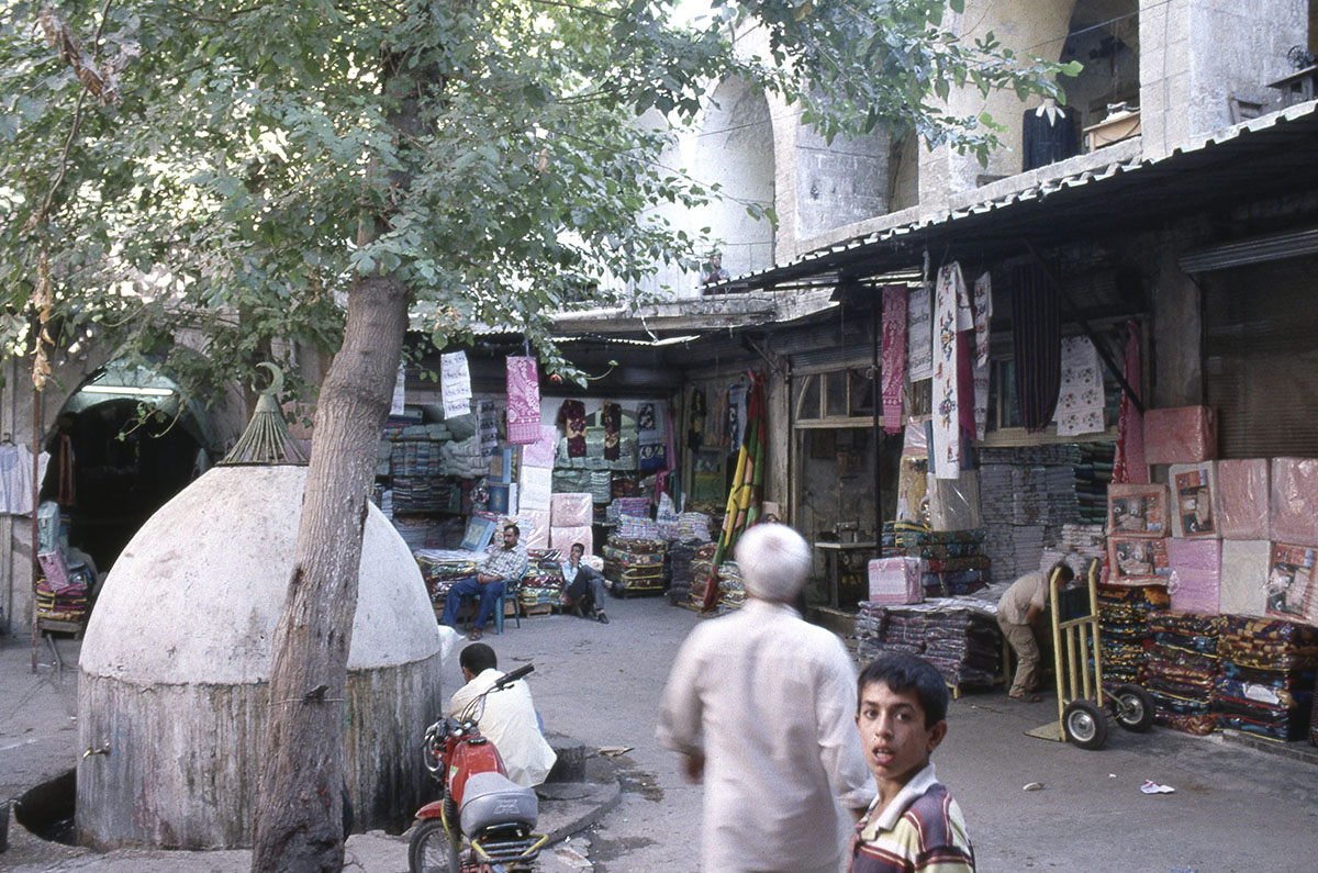 Urfa street scene 12.jpg